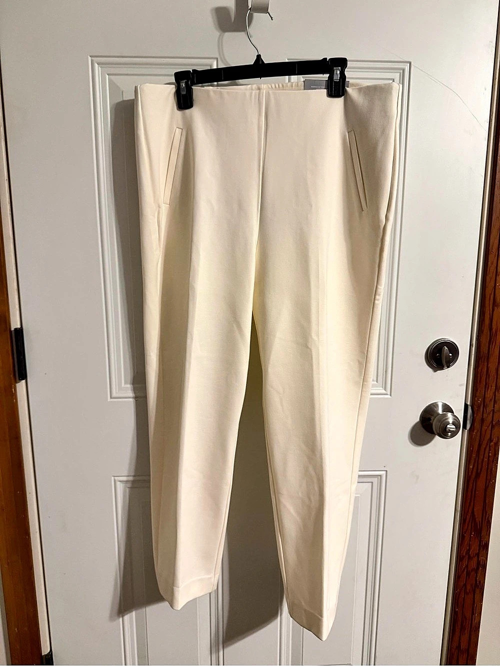 Chico's So Slimming 360 Juliet Side Vent Ankle Pant Basic Pants Cream Size 2.5R